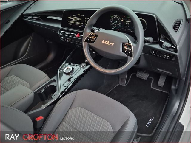 Image for 2025 Kia e-Niro Niro EV SEM