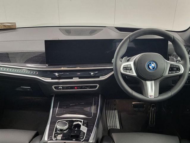 Image for 2026 BMW X5 xDrive50e M Sport
