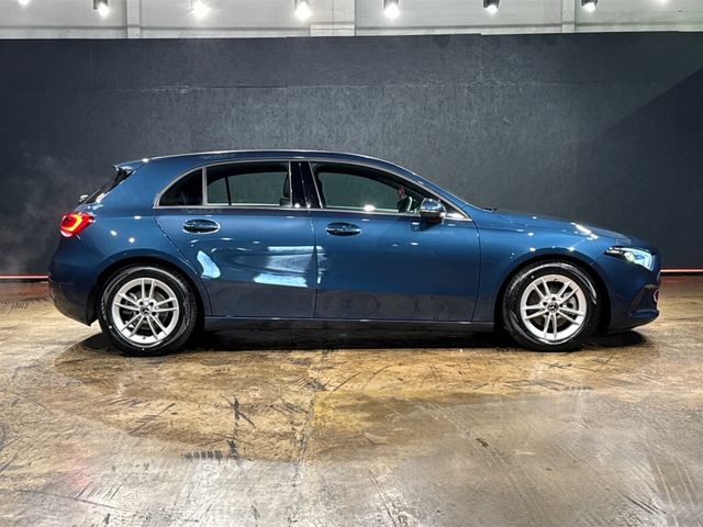 Image for 2020 Mercedes-Benz A Class AUTOMATIC 1.3L - REVERSE CAMERA - HALF BLACK LEATHER UPHOLSTERY - CRUISE CONTROL