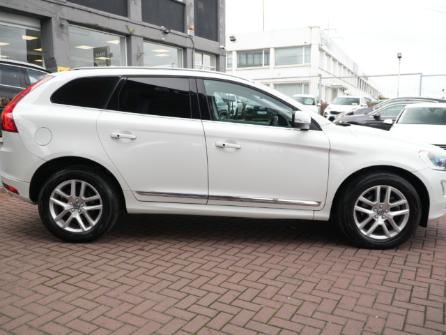 Image for 2017 Volvo XC60 2017 VOLVO XC60 D4 