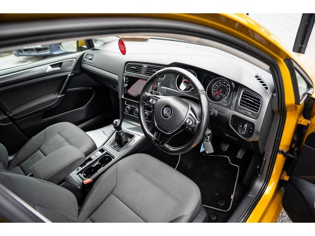 Image for 2019 Volkswagen Golf 