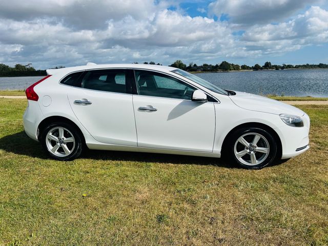 Image for 2014 Volvo V40 DBA-MB4164T 5DR AUTO 40 SERIES 525
