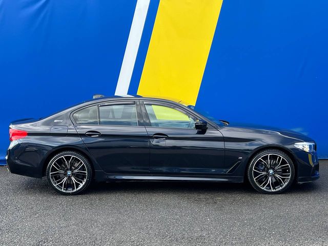 Image for 2018 BMW 5 Series 530e M-SPORT 2.0 HYBRID AUTO // IVORY LEATHER M-SPORT INTERIOR // DIGITAL CLUSTER // AMBIENT LIGHTING PACK 