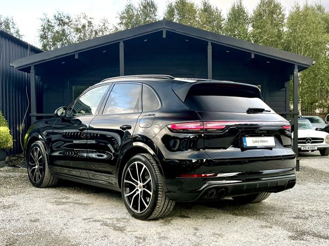 Image for 2023 Porsche Cayenne E-HYBRID PLATINUM EDITION, HUGE SPEC, BLACK & BORDEAUX LEATHER, BOSE SOUND SYSTEM, TILT AND SLIDE PAN ROOF, AIR SUSPENSION