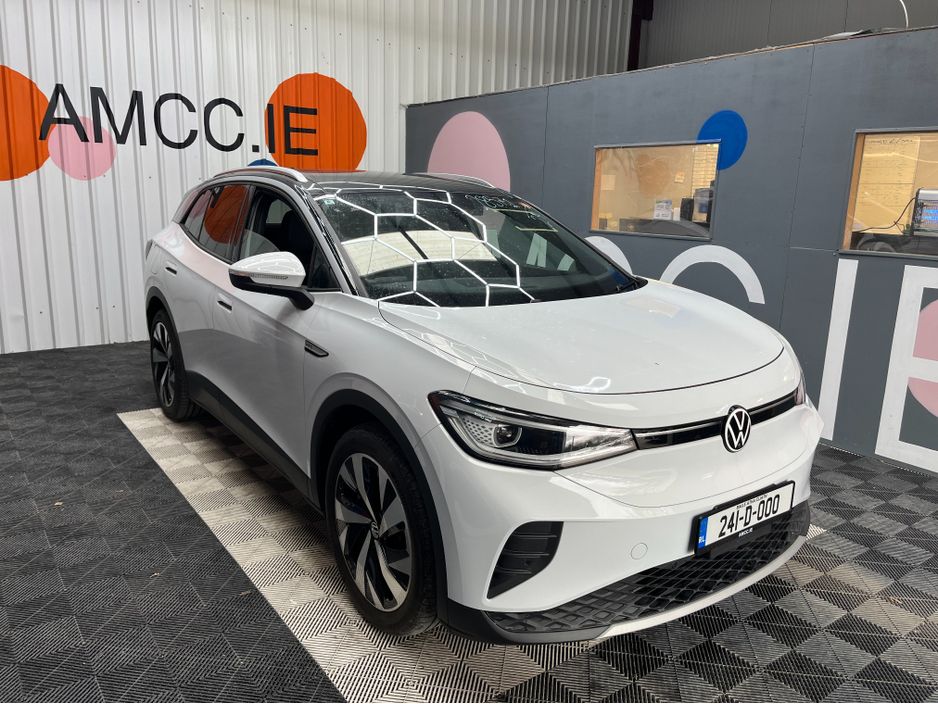 Image for 2024 Volkswagen ID.4 €32950 2024 VOLKSWAGEN ID.4 PRO / CRUISE CONTROL / 360° CAMERA / ELECTRIC MEMORY & HEATED SEATS / AMBIENT LIGHTS / PANORAMIC SUNROOF / APPLE CARPLAY AND MORE