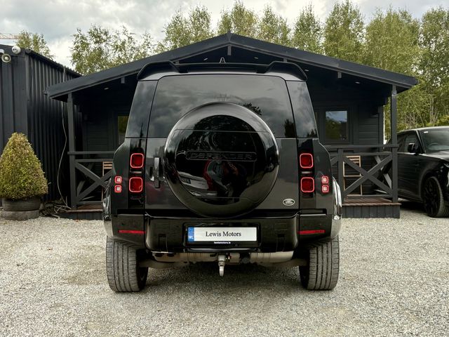 Image for 2021 Land Rover Defender 110 COMMERCIAL 3.0D PRICE EX VAT, 360 CAMERA, SMART REAR VIEW MIRROR, SIDE STEPS, AIR SUSPENSION, GLOSS BLACK BODYKIT, 22" ALLOY WHEELS