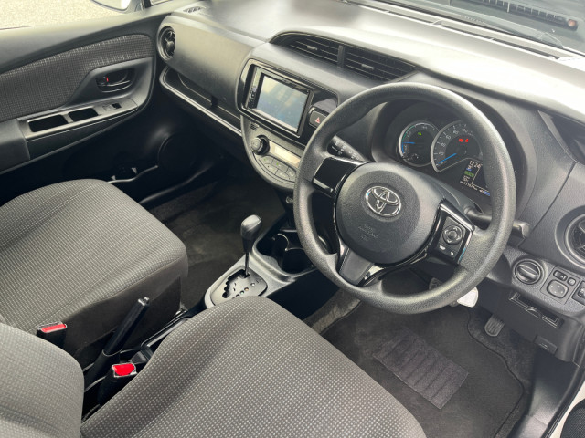 Image for 2018 Toyota Yaris YARIS VITZ 1.5 PETROL HYBRID 130 5DR AUTO*QUALITY ASSURED USED CARS*SIMI APPROVED*GREAT RATE FINANCE AVAILABLE*WELCOME TO DAVID QUIGLEY AUTOS*