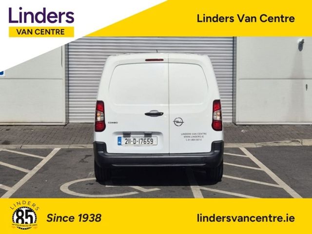 Image for 2021 Opel Combo 3 SEATS ONE OWNER