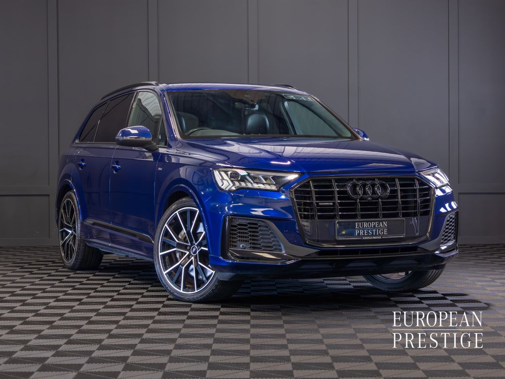 Image for 2020 Audi Q7 S-Line 55 TFSI-E Quattro