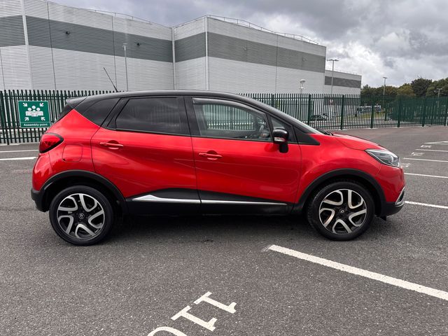 Image for 2017 Renault Captur TCE PETROL, SIGNATURE MODEL, LEATHER, LOW MILEAGE, FINANCE, WARRANTY, 5 STAR REVIEWS
