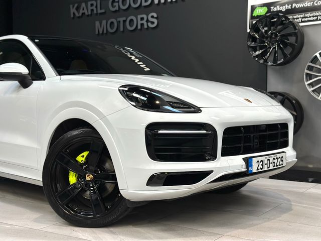 Image for 2023 Porsche Cayenne E-HYBRID COUPE V6 