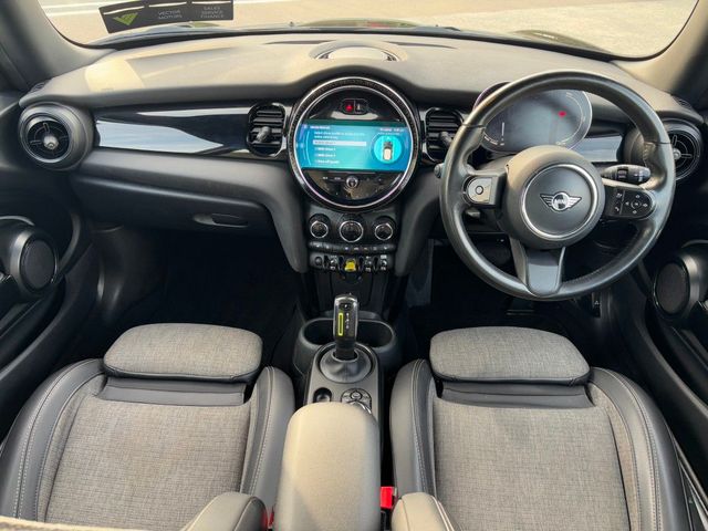 Image for 2022 Mini Cooper ELECTRIC LEVEL 2 HALF LEATHER SEATS