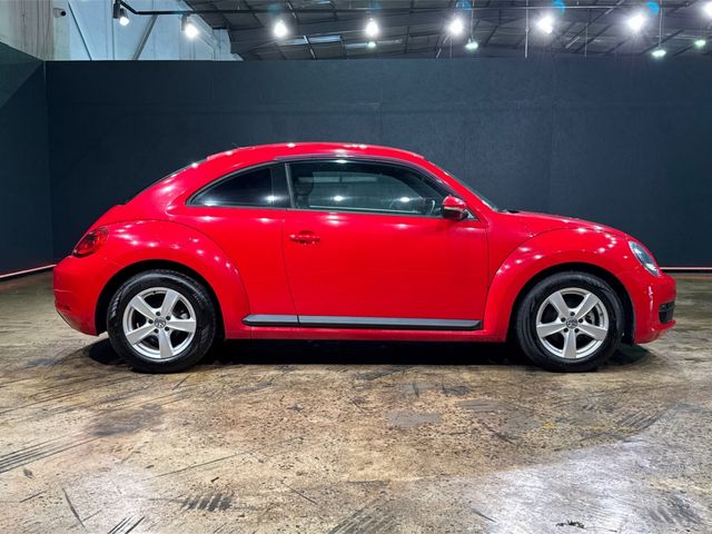 Image for 2016 Volkswagen Beetle AUTOMATIC 1.2L TSI - FACTORY ALLOY WHEELS - A/C HEATING CONTROLS