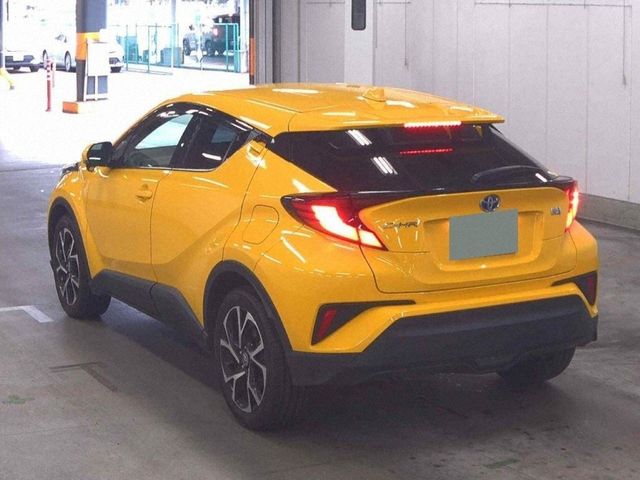 Image for 2022 Toyota C-HR 1.8 HYBRID AUTOMATIC - G EDITION - HALF BROWN LEATHER - UPGRADED ALLOYS - CRUISE CONTROL - HEATED SEAT - BLIND SPOT MONITORING - TOYOTA SAFETY SENSE - REAR CAMERA