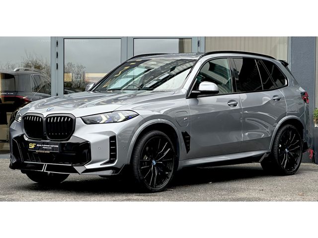 Image for 2025 BMW X5 XDRIVE50E M SPORT PANORAMIC ROOF AUTO