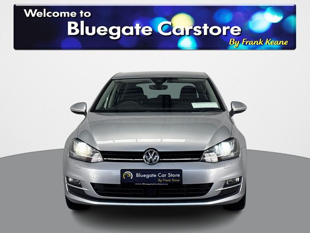 Image for 2017 Volkswagen Golf **COMFORTLINE DSG GEARBOX**KEYLESS START**TOUCH SCREEN MEDIA DISPLAY**REVERSE CAMERA**BLUETOOTH**MULTIFUNCTIONAL STEERING WHEEL**SEMI DIGITAL DASH**BLACK CLOTH INTERIOR**FINANCE ARRANGED**