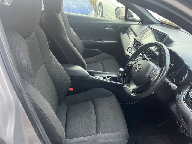 Image for 2019 Toyota C-HR Daa-zyx10