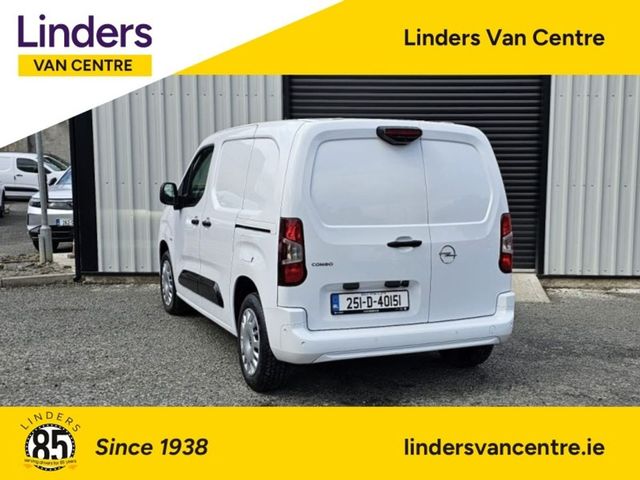 Image for 2025 Opel Combo SPORTIVE- 1 OWNER 
