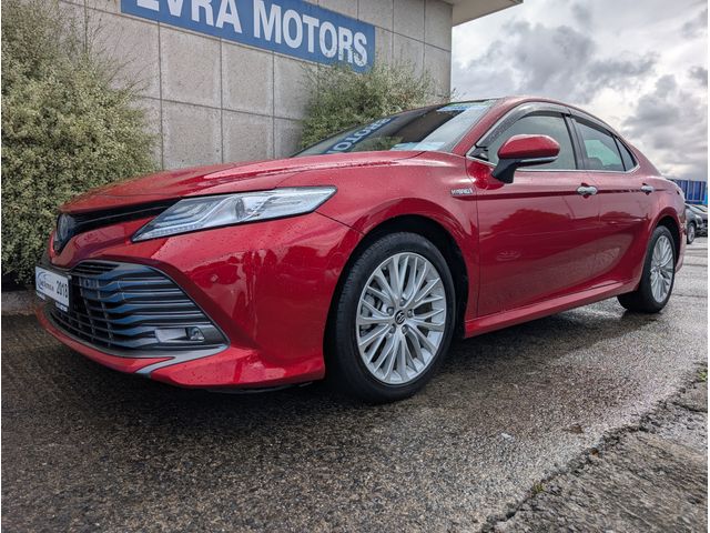 Image for 2018 Toyota Camry G AUTOMATIC HYBRID 2.5 PETROL //HIGH SPEC//VERY LOW MILES//FULL LEATHER HEATED ELECTRIC SEATS//HEAD UP DISPLAY//KEYLESS ENTRY//REVERSE CAMERA//ADAPTIVE CRUISE CONTROL//