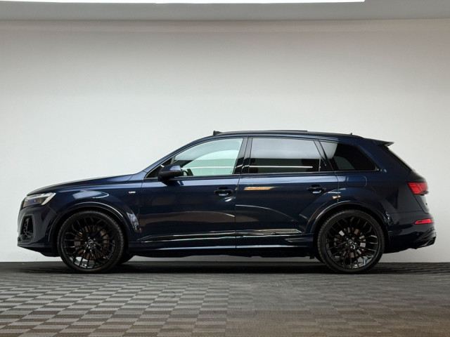 Image for 2025 Audi Q7 S LINE 55 TFSI E QUATTRO *PAN ROOF*