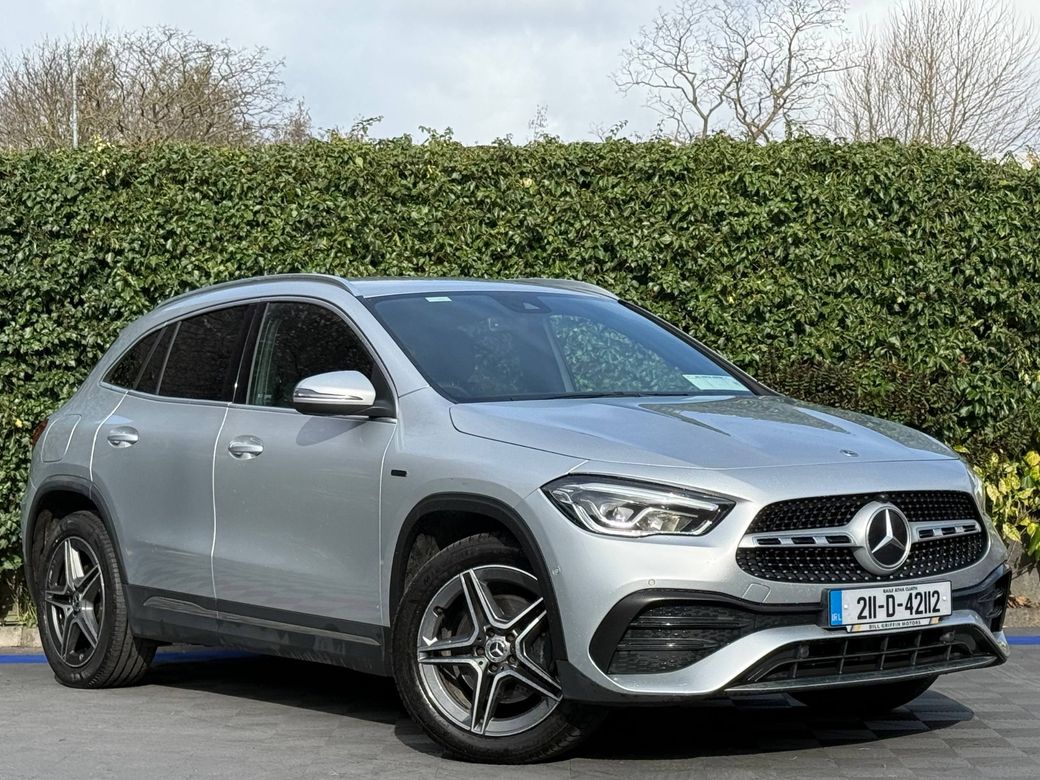 Image for 2021 Mercedes-Benz GLA Class GLA250e EXCLUSIVE EDITION 1.3 HYBRID // LEATHER HEATED SEATS // APPLE CARPLAY/ANDROID AUTO // REVERSE CAMERA