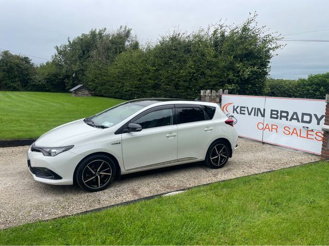 Image for 2017 Toyota Auris HYBRID LUNA SPORT AUTO 5 DOOR