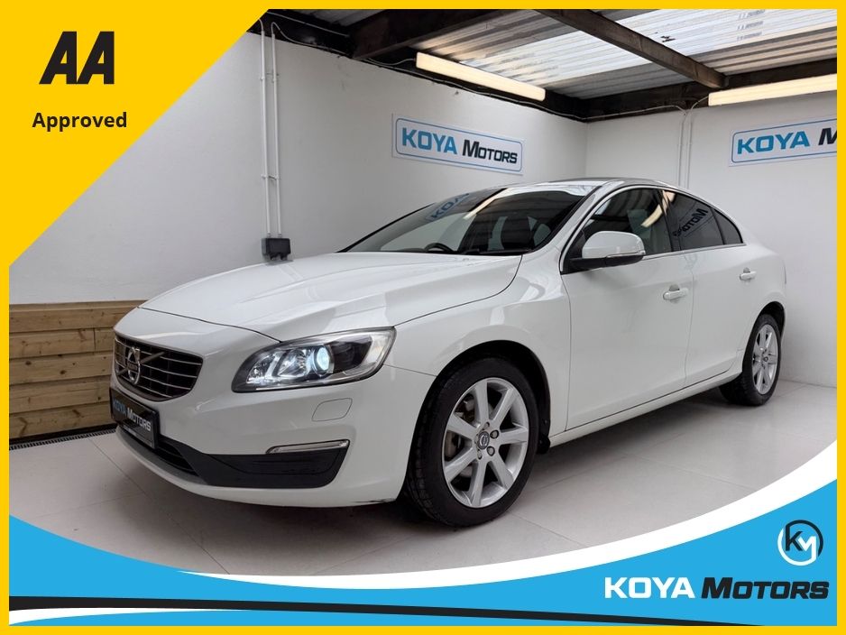 Image for 2016 Volvo S60 2.0 D4 SE DYNAMIC PLUS DIESEL AUTOMATIC // TINY KMS // MASSIVE SPEC // FULL HEATED LEATHER // REVERSING CAMERA // CRUISE CONTROL // LANE ASSIST // COLLISION WARNING SYSTEM // UPGRADED SPORT ALLOYS