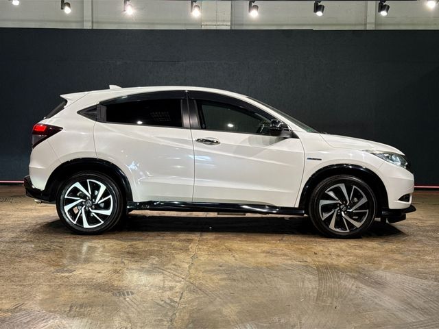 Image for 2017 Honda Vezel 1.5L HYBRID AUTOMATIC - RS EDITION - HALF BLACK LEATHER HEATED SEATS - UPGRADED ALLOYS - RADAR CRUISE CONTROL - PADDLE SHIFT - REAR CAMERA