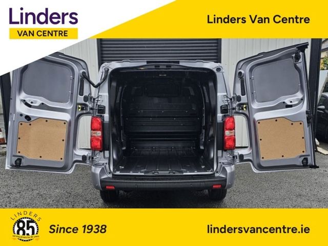 Image for 2027 Opel Vivaro 271 HUGE SPEC LWB AUTOMATIC