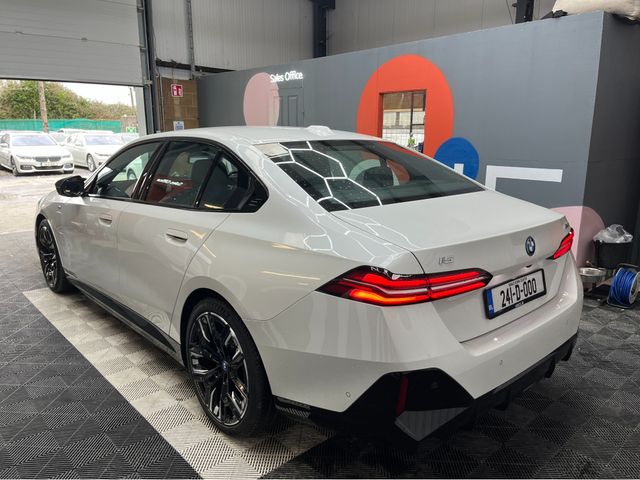Image for 2024 BMW i5 €69950 2024 BMW i5 M60 XDRIVE AUTOMATIC / CRUISE CONTROL / 360° CAMERA / ELECTRIC MEMORY & HEATED SEATS / APPLE CARPLAY / AMBIENT LIGHTS / HEATED REAR SEATS