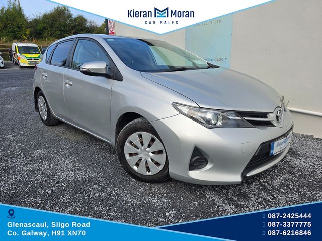 Image for 2015 Toyota Auris 1.4 D-4D TERRA VAN 4DR