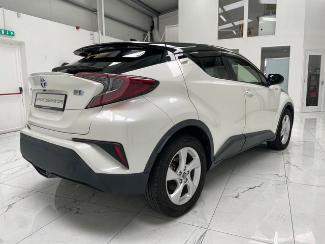Image for 2019 Toyota C-HR 1.8 HYBRID SOL