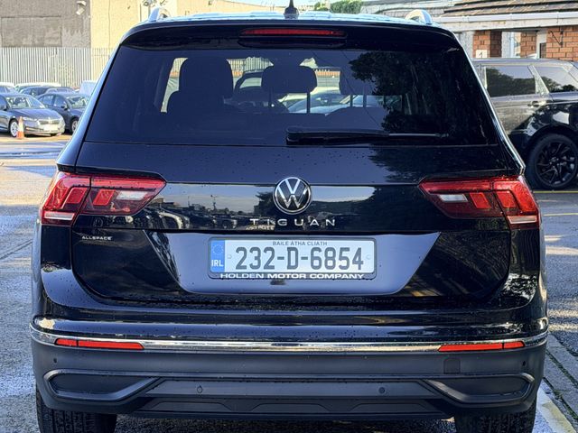 Image for 2023 Volkswagen Tiguan Allspace 