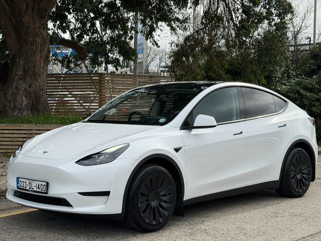 Image for 2022 Tesla Model Y STANDARD RANGE. PAN ROOF.2 KEYS