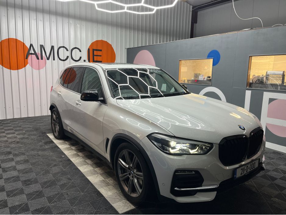 Image for 2021 BMW X5 €49950! 2021 BMW X5 xDRIVE45E 3.0 AUTOMATIC / CRUISE CONTROL / 360° PARKING CAMERA / ELECTRIC MEMORY & HEATED SEATS / PANORAMIC SUNROOF / AMBIENT LIGHTS