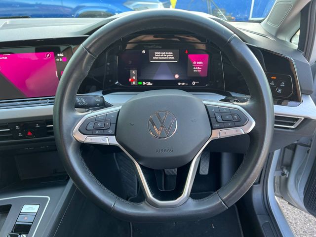 Image for 2023 Volkswagen Golf R-LINE PACK 1.0 TSI AUTO // NEW 19" DIAMOND CUT ALLOYS // APPLE CARPLAY/ANDROID AUTO // DIGITAL CLUSTER