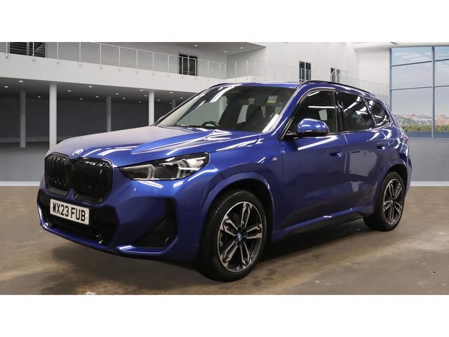 Image for 2023 BMW iX1 30E X-DRIVE M SPORT AUTOMATIC **ONE OWNER / TOP SPEC / 19" ALLOYS / CRUISE CONTROL / COMFORT ACESS / ELECTRIC BOOTLID / FRONT & REAR PARKING ASSIST / HEATED SEATS / SAT NAV / WIRELESS PHONE CHARGING**