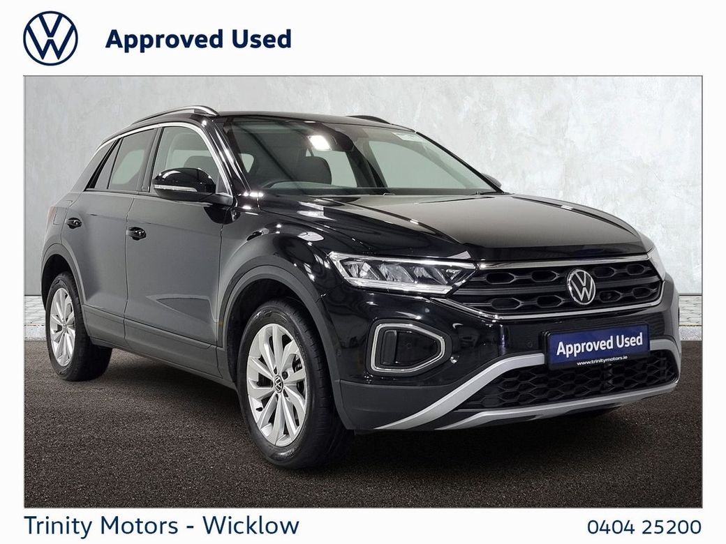 Image for 2026 Volkswagen T-Roc ** EDITION 75 ** 1.0 TSI ** 116BHP ** MANUAL ** STUNNING SUV ** TRINITY VOLSKWAGEN **