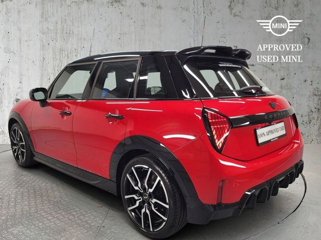 Image for 2025 Mini Cooper Cooper C 5 Door