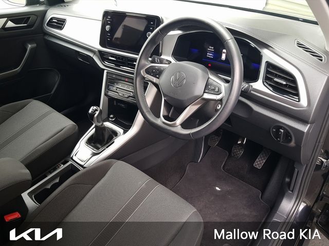 Image for 2023 Volkswagen T-Roc LIFE 2.0 TDI MANUAL 6SPEED FWD 116HP 5