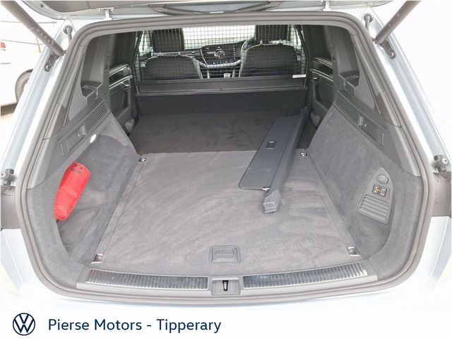 Image for 2025 Volkswagen Touareg TOUAREG COMM R-LINE 3.0 231BHP - FACTORY HITCH