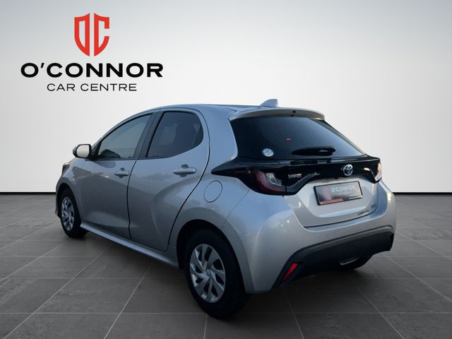 Image for 2021 Toyota Yaris Smart in silver, brilliant on fuel and Toyota reliable — this Yaris makes every journey a little easier.