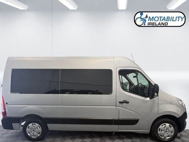 Image for 2015 Renault Master Wheelchair Accessible