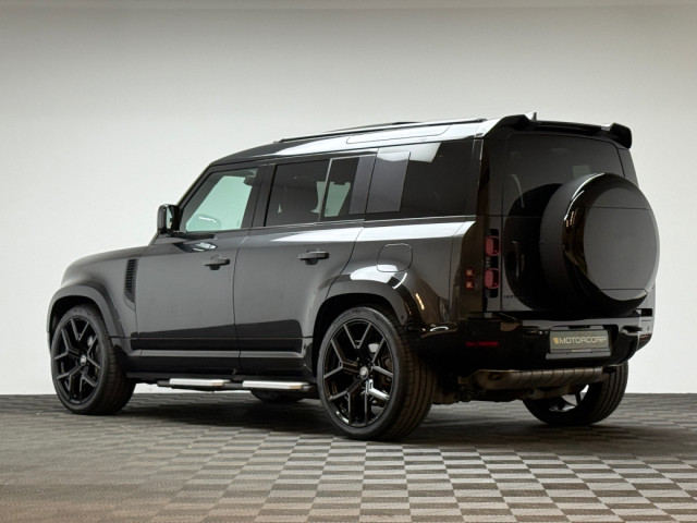 Image for 2024 Land Rover Defender HSE X-DYNAMIC 2.0 PHEV