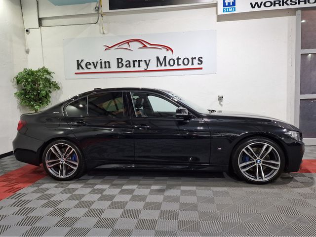 Image for 2018 BMW 3 Series 330E M SPORT SHADOW EDITION AUTOMATIC **TOP SPEC / 19" ALLOYS / CRUISE CONTROL / FRONT & REAR PARKING ASSIST / HARMAN KARDON PREMIUM SOUND / HEATED FRONT SEATS / SAT NAV / REAR SUN PROTECTION GLASS**