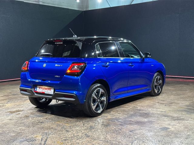 Image for 2024 Suzuki Swift 1.2 HYBRID AUTOMATIC - MZ SPEC (HIGH SPEC) - HEATED SEATS - UPGRADED 16'' DIAMOND CUT ALLOYS - APPLE CARPLAY - CRUISE CONTROL - PADDLE SHIFT - TWO TONE BLUE/BLACK