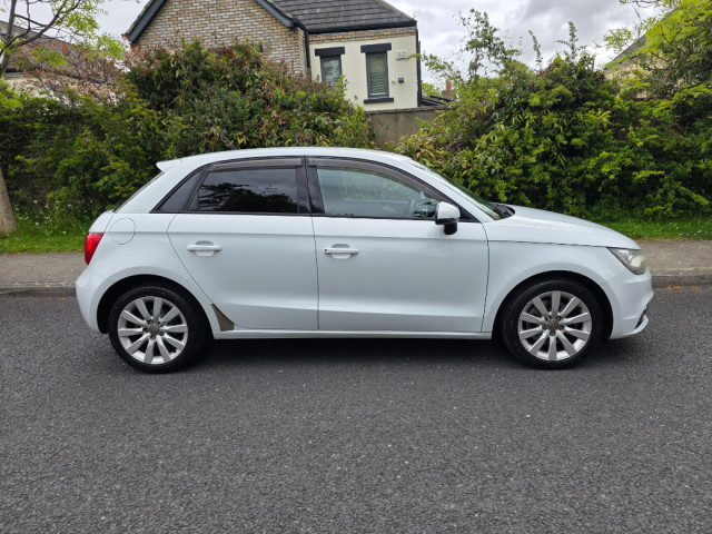 Image for 2014 Audi A1 Auto S-tronic