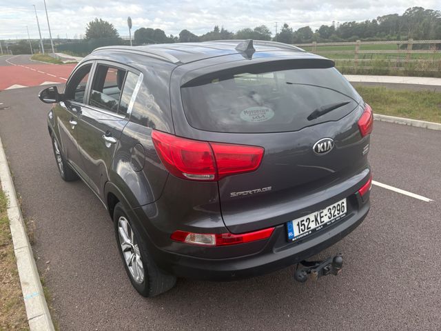 Image for 2015 Kia Sportage 1.7D Bluetooth, Touch Screen Infotainment System, Rear Parking Sensors, Full Service History, Heated Seats