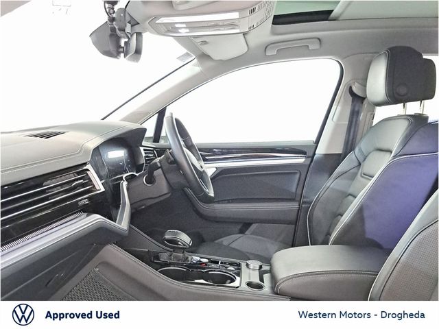 Image for 2024 Volkswagen Touareg 3.0TSI PHEV 381HP 4M DSG Elegance