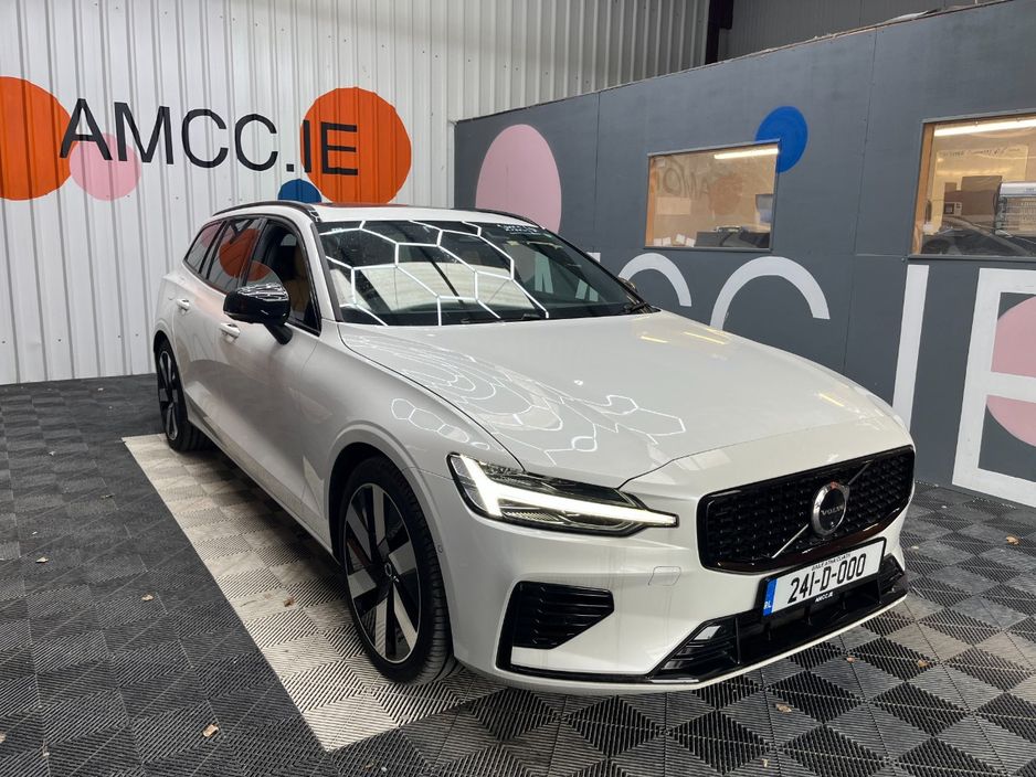 Image for 2024 Volvo V60 2024 VOLVO V60 T6 PLUG-IN 2.0 AUTOMATIC / CRUISE CONTROL / PARKING CAMERA / ELECTRIC MEMORY & HEATED SEATS / APPLE CARPLAY / PANORAMIC SUNROOF AND MORE